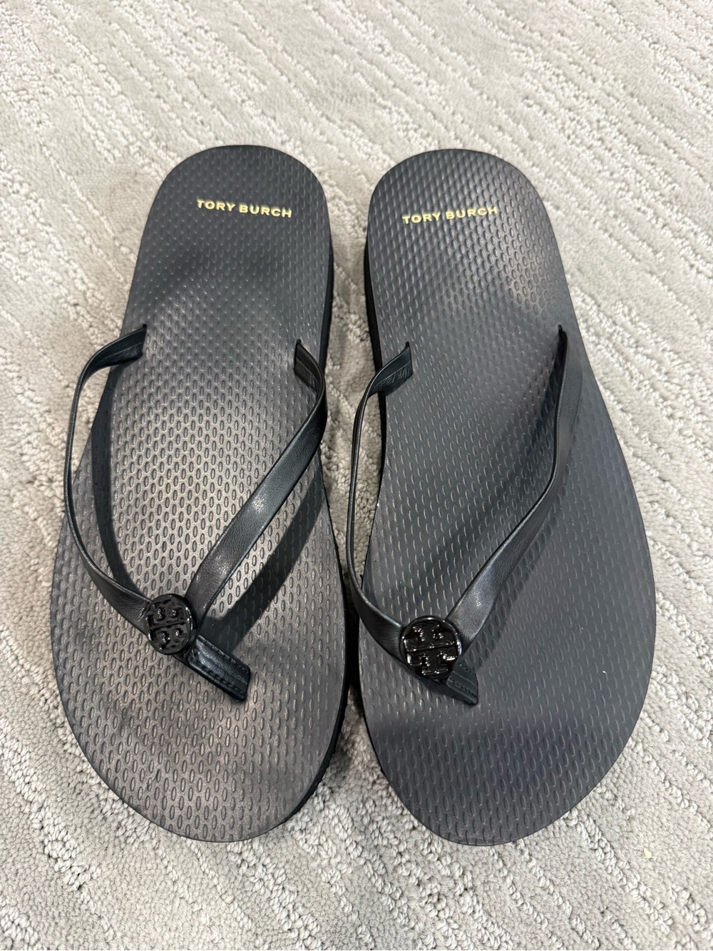 Tory Burch Flatform Flip Flops Black Double T Logo Sandals Size 8 - Picture 3 of 7